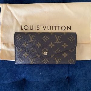 Louis. Vuitton Sarah Wallet Monogram Canvas